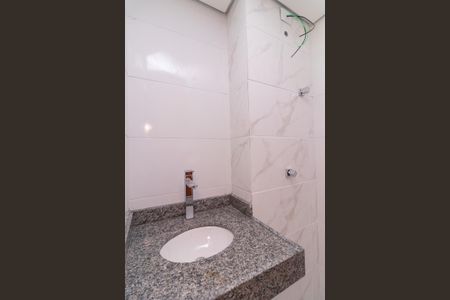 Banheiro de apartamento à venda com 2 quartos, 36m² em Vila Santana, São Paulo