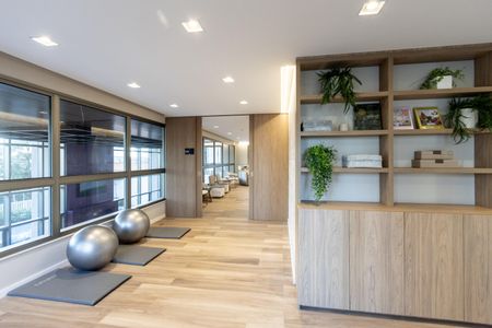 Apartamento à venda com 142m², 3 quartos e 2 vagas Apartamento à venda com 142m², 3 quartos e 2 vagasSala de Ginástica