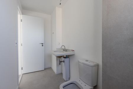 Apartamento à venda com 142m², 3 quartos e 2 vagas Apartamento à venda com 142m², 3 quartos e 2 vagasQuarto 3 - Banheiro da Suite