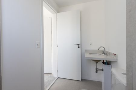 Apartamento à venda com 142m², 3 quartos e 2 vagas Apartamento à venda com 142m², 3 quartos e 2 vagasQuarto 2 - Banheiro da Suite