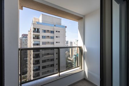 Apartamento à venda com 142m², 3 quartos e 2 vagas Apartamento à venda com 142m², 3 quartos e 2 vagasQuarto 1 - Varanda da Suite Master