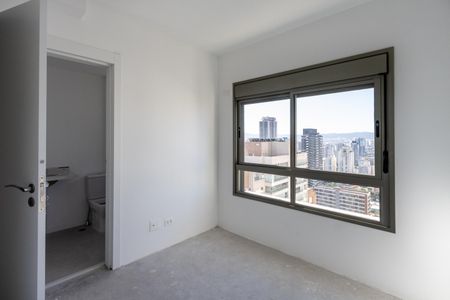 Apartamento à venda com 142m², 3 quartos e 2 vagas Apartamento à venda com 142m², 3 quartos e 2 vagasQuarto 2 - Suite
