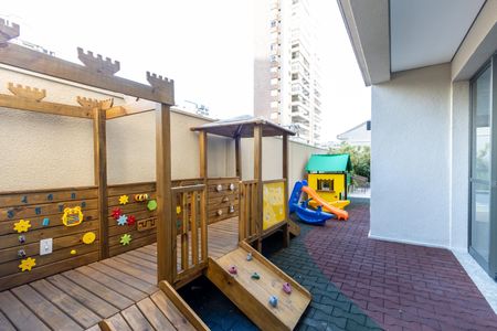 Apartamento à venda com 142m², 3 quartos e 2 vagas Apartamento à venda com 142m², 3 quartos e 2 vagasPlayground