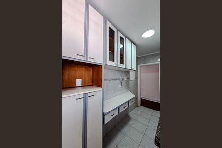 Apartamento para alugar com 66m², 2 quartos e 1 vaga Apartamento para alugar com 66m², 2 quartos e 1 vagaCozinha