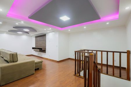 Apartamento à venda com 58m², 2 quartos e 1 vaga Apartamento à venda com 58m², 2 quartos e 1 vagaSala de TV