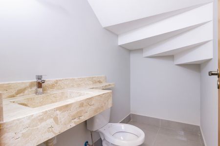 Casa à venda com 100m², 2 quartos e 1 vagaLavabo