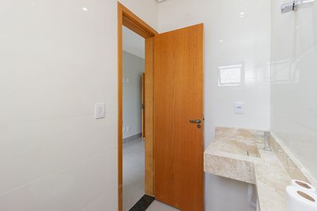 Casa à venda com 100m², 2 quartos e 1 vagaBanheiro Quarto 1