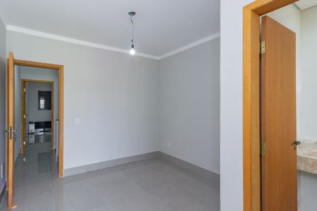 Quarto 1 de casa à venda com 2 quartos, 100m² em Vila Nina, São Paulo