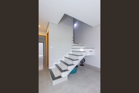 Casa à venda com 100m², 2 quartos e 1 vagaSala