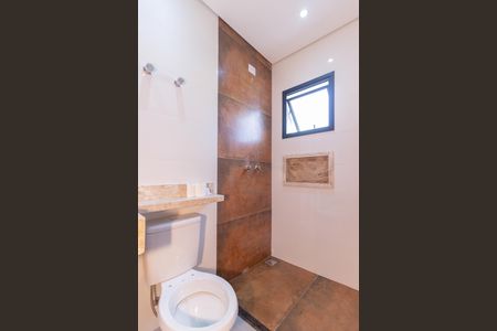 Casa à venda com 100m², 2 quartos e 1 vagaBanheiro Quarto 1