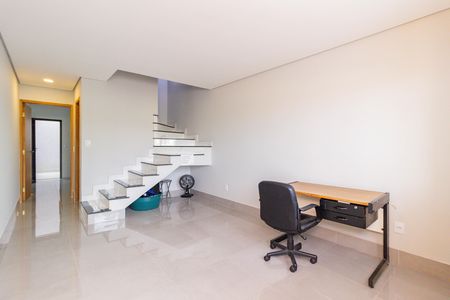Casa à venda com 2 quartos, 100m² em Vila Nina, São Paulo
