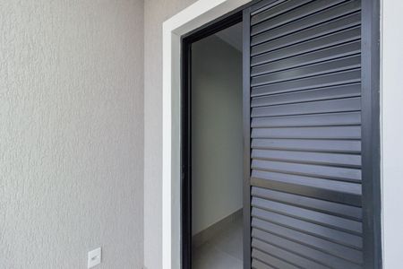 Varanda Quarto 1 de casa à venda com 2 quartos, 100m² em Vila Nina, São Paulo