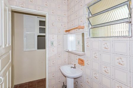 Casa para alugar com 100m², 2 quartos e sem vaga Casa para alugar com 100m², 2 quartos e sem vagaBanheiro Social
