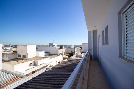 Casa de condomínio para alugar com 181m², 3 quartos e 2 vagas Casa de condomínio para alugar com 181m², 3 quartos e 2 vagasVaranda do Quarto 2