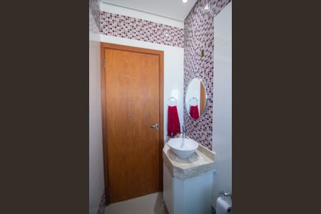 Banheiro de casa de condomínio para alugar com 3 quartos, 181m² em Loteamento Dinora Rosa, Sorocaba
