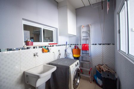 Casa de condomínio para alugar com 181m², 3 quartos e 2 vagas Casa de condomínio para alugar com 181m², 3 quartos e 2 vagasÁrea de Serviço