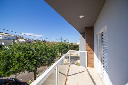 Casa de condomínio para alugar com 181m², 3 quartos e 2 vagas Casa de condomínio para alugar com 181m², 3 quartos e 2 vagasVaranda da Suite