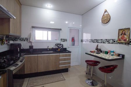 Cozinha de casa de condomínio para alugar com 3 quartos, 181m² em Loteamento Dinora Rosa, Sorocaba