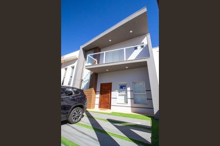 Casa de condomínio para alugar com 181m², 3 quartos e 2 vagas Casa de condomínio para alugar com 181m², 3 quartos e 2 vagasPlaca