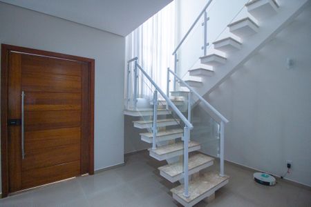 Casa de condomínio para alugar com 181m², 3 quartos e 2 vagas Casa de condomínio para alugar com 181m², 3 quartos e 2 vagasSala