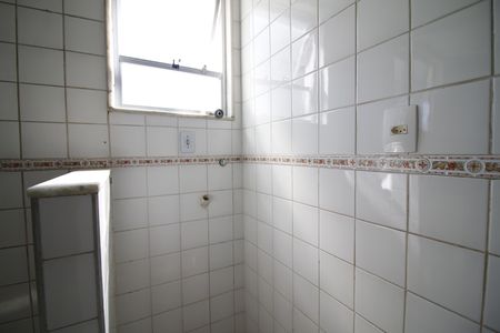 Apartamento para alugar com 70m², 2 quartos e 1 vagaÁrea de Serviço