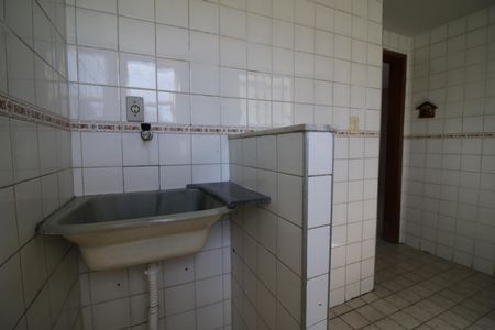 Área de Serviço de apartamento para alugar com 2 quartos, 70m² em Curicica, Rio de Janeiro