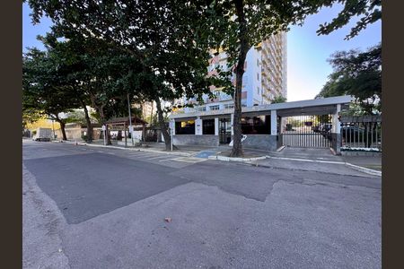 Fachada de apartamento para alugar com 1 quarto, 60m² em Barra da Tijuca, Rio de Janeiro