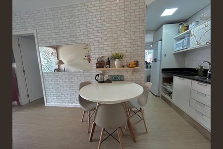 Cozinha de apartamento para alugar com 2 quartos, 59m² em Lagoa Pequena, Florianópolis