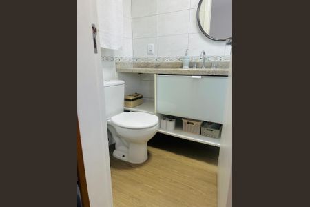 Apartamento para alugar com 59m², 2 quartos e 2 vagas Apartamento para alugar com 59m², 2 quartos e 2 vagasBanheiro