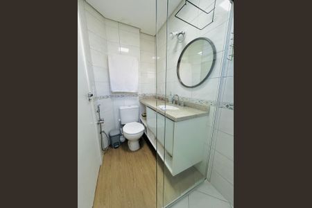 Apartamento para alugar com 59m², 2 quartos e 2 vagas Apartamento para alugar com 59m², 2 quartos e 2 vagasBanheiro