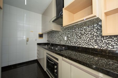 Apartamento à venda com 65m², 2 quartos e 2 vagas Apartamento à venda com 65m², 2 quartos e 2 vagasCOZINHA