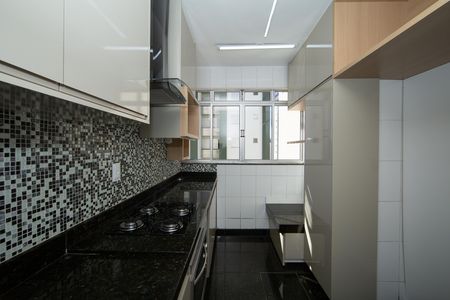Apartamento à venda com 65m², 2 quartos e 2 vagas Apartamento à venda com 65m², 2 quartos e 2 vagasCOZINHA