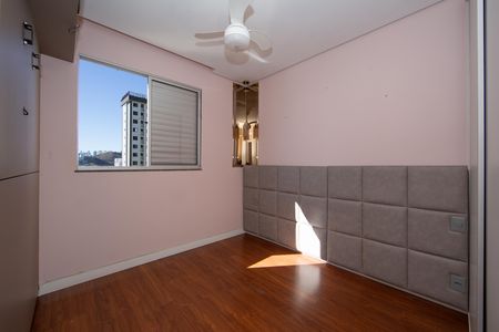 Apartamento à venda com 65m², 2 quartos e 2 vagas Apartamento à venda com 65m², 2 quartos e 2 vagasQUARTO2