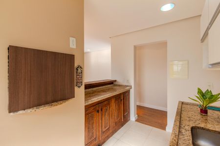 Cozinha de apartamento para alugar com 3 quartos, 78m² em Santana, Porto Alegre