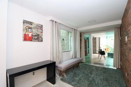 Sala de casa de condomínio para alugar com 1 quarto, 70m² em São Cristóvão, Salvador