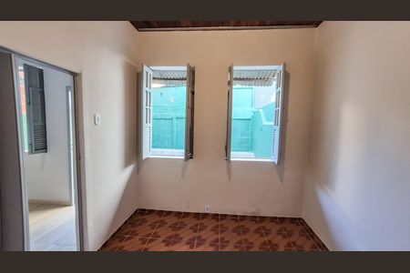 Casa à venda com 112m², 2 quartos e sem vaga