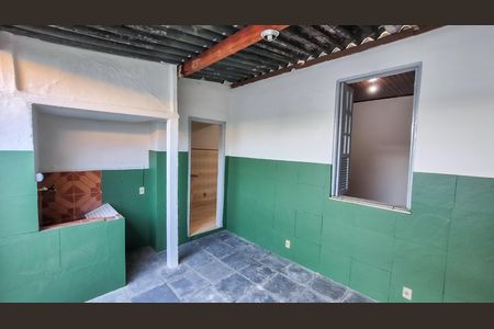 Casa à venda com 112m², 2 quartos e sem vaga