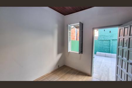 Casa à venda com 2 quartos, 112m² em Vaz Lobo, Rio de Janeiro