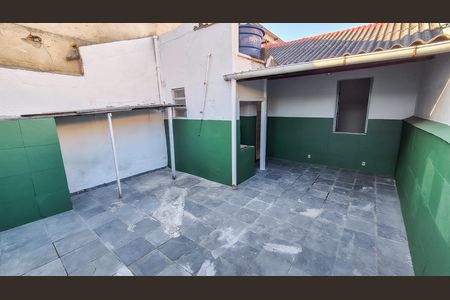 Casa à venda com 112m², 2 quartos e sem vaga