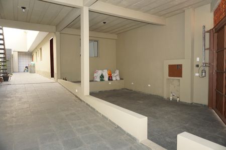 Garagem de casa para alugar com 3 quartos, 200m² em Parque Fernanda, Embu das Artes