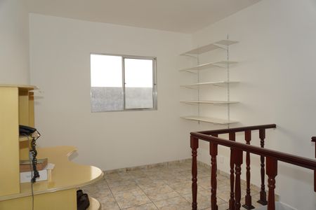 Casa para alugar com 200m², 3 quartos e 5 vagasEscritório