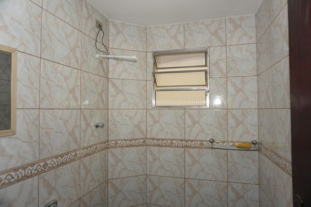 Casa para alugar com 200m², 3 quartos e 5 vagasBanheiro