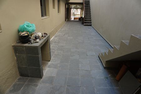 Casa para alugar com 200m², 3 quartos e 5 vagasQuintal