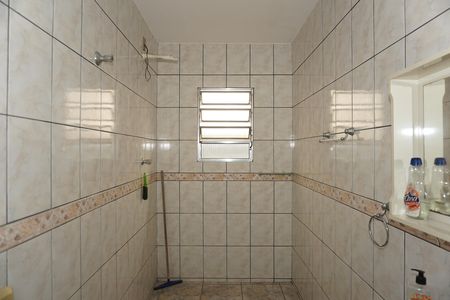 Casa para alugar com 200m², 3 quartos e 5 vagasBanheiro 2