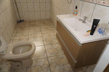 Casa para alugar com 200m², 3 quartos e 5 vagasBanheiro 2