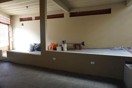 Garagem de casa para alugar com 3 quartos, 200m² em Parque Fernanda, Embu das Artes
