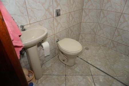 Casa para alugar com 200m², 3 quartos e 5 vagasBanheiro