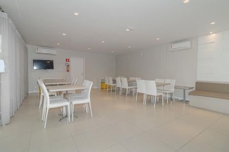 Apartamento à venda com 111m², 3 quartos e 1 vaga Apartamento à venda com 111m², 3 quartos e 1 vagaÁrea comum - Salão de festas