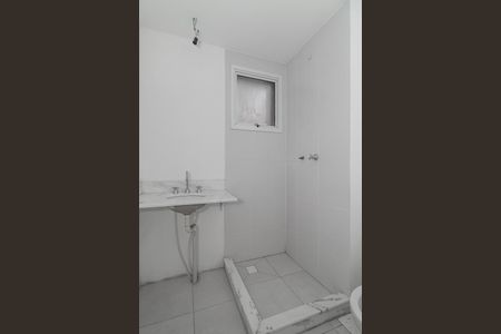 Banheiro da Suíte de apartamento à venda com 3 quartos, 111m² em Jardim Carvalho, Porto Alegre