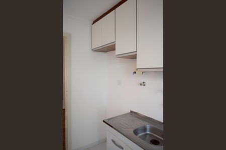 Cozinha de apartamento à venda com 2 quartos, 71m² em Alto de Pinheiros, São Paulo